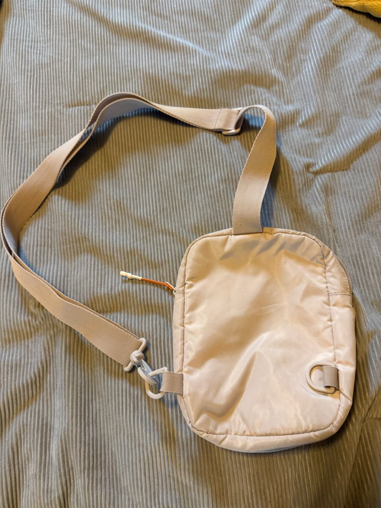 Reebok Beige Crossbody Sling Bag Athleisure Travel Pouch — image 5 of 5